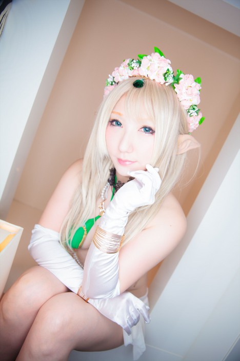 Skimpy-Elf-Cosplay-by-Saku-36-468x702